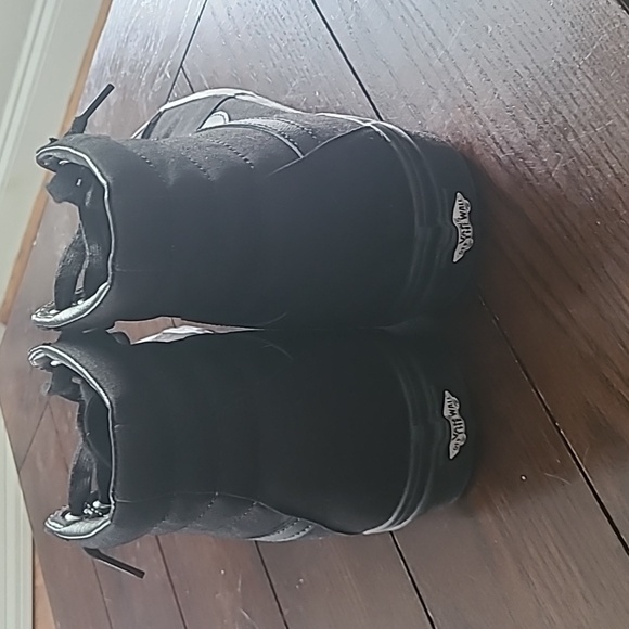 Men's Size 10.5 Vans Sk8 High All Black - Picture 4 of 6